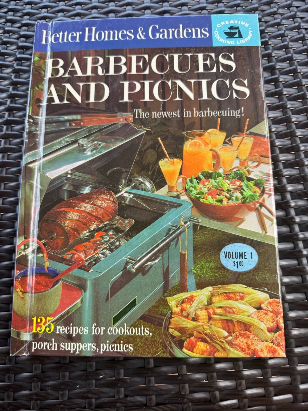Vintage Better Homes & Gardens Barbecues & Picnics 1963 Retro Cookbook